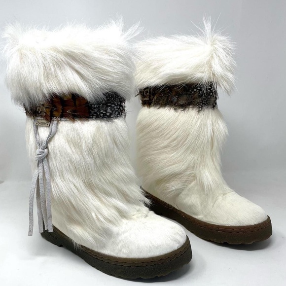 BearPaw Kola Cream goat Fur Boots with Brown Sole - Picture 3 of 4